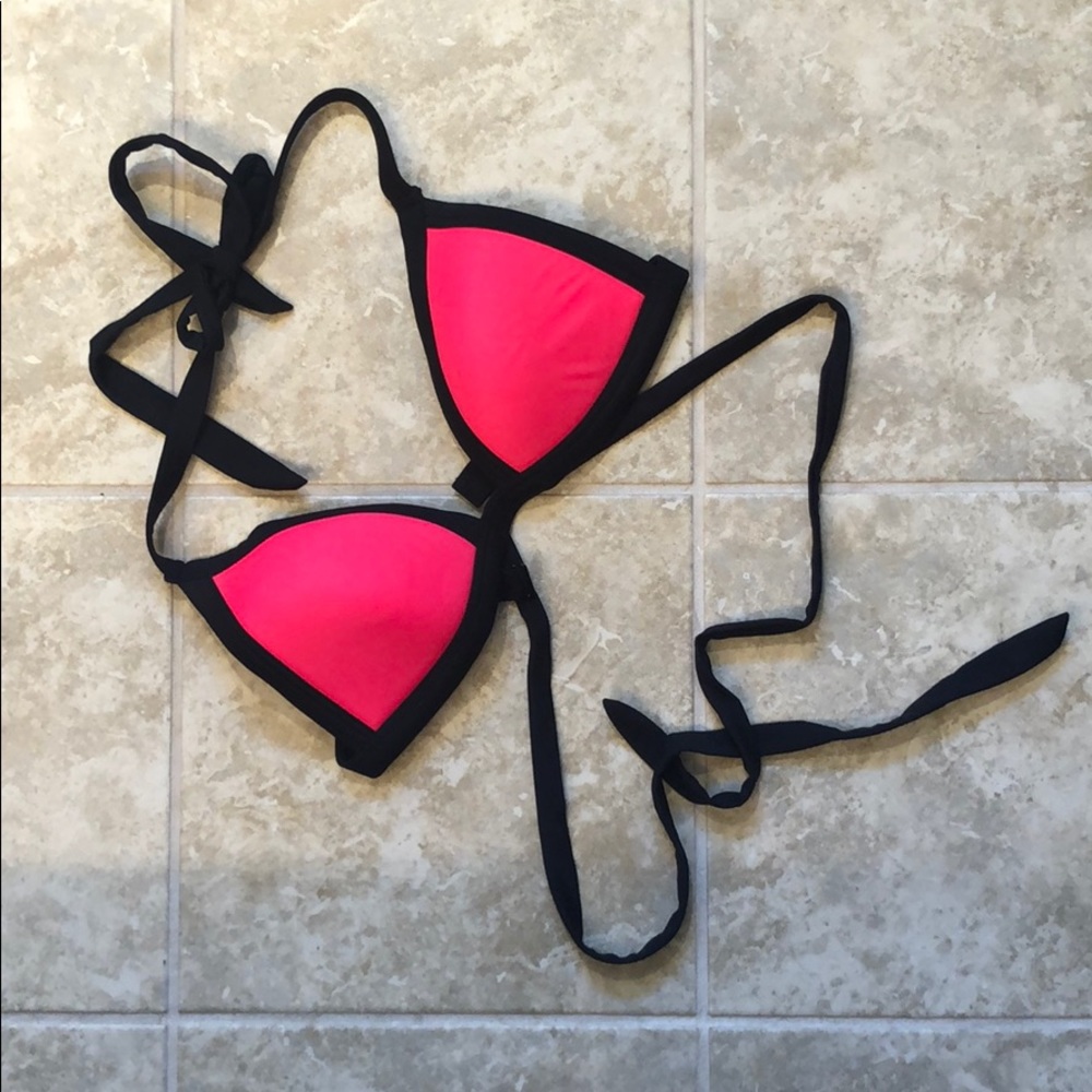 Victoria’s Secret Wrap Around Bikini Top
